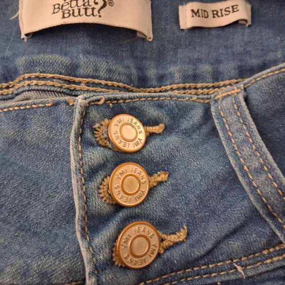 Altered Wataabettabutt Shorts Handmade mid rise shorts size 11/30   embellished - Picture 4 of 5